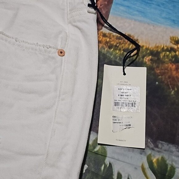 Citizens of Humanity Distressed White Denim Mini Skirt Size 32 New - Picture 2 of 7